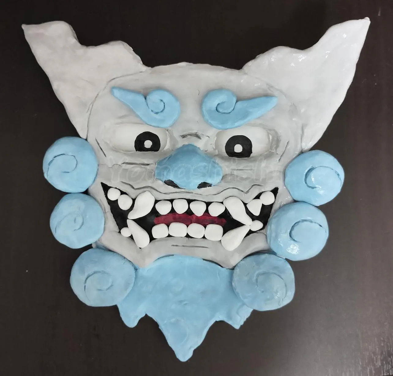 水性アクリルニスでコーティング後